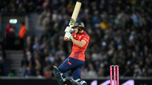 England overwhelm Pakistan in final T20 before World Cup defence