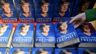 Merkels Memoiren sind da - Altkanzlerin bei manchen Themen mit Partei über Kreuz