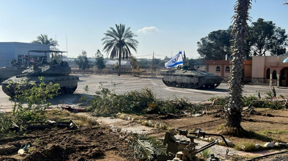 Israel sends tanks into Rafah and seizes key crossing