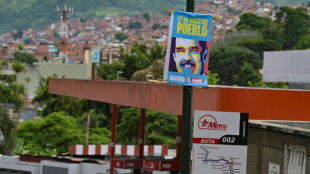 Venezuela opposition urges army to take 'side of the people'