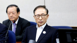 Corea del Sur indulta a expresidente Lee condenado por corrupción