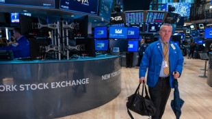 Wall Street fecha em alta à espera da inflação e com recorde do Nasdaq