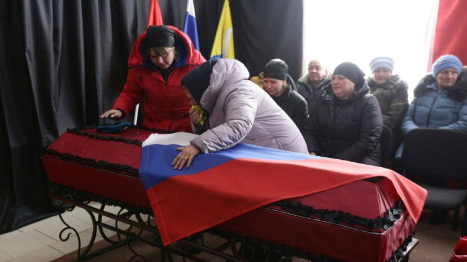 Un pueblo remoto de Siberia despide a su joven "patriota" muerto en Ucrania