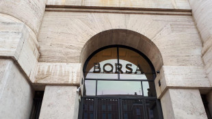 Borsa: Milano chiude in netto calo dell'1,47%