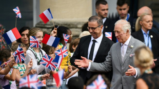 Rei Charles III conclui viagem à França com visita focada em meio ambiente