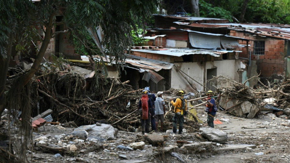 Glissement de terrain au Venezuela: les secours à la recherche de 56 disparus