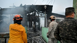 Incêndio destrói 100 negócios em mercado na capital de Honduras