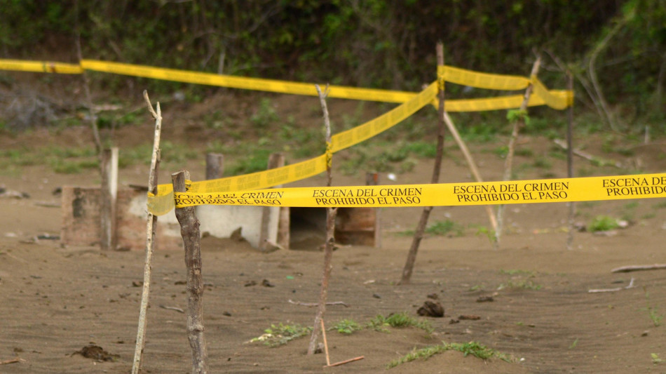 Trovata una fossa comune in Messico, oltre 700 frammenti umani