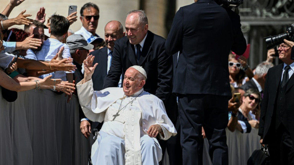 Pope to undergo hernia operation on Wednesday