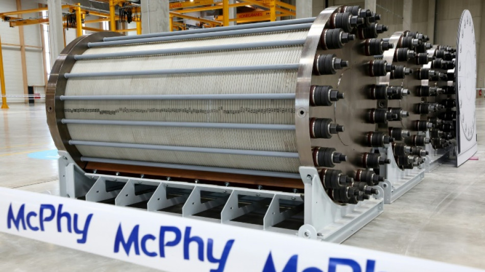 Hydrogène: à Belfort, inauguration de la première usine d'électrolyseurs de France

