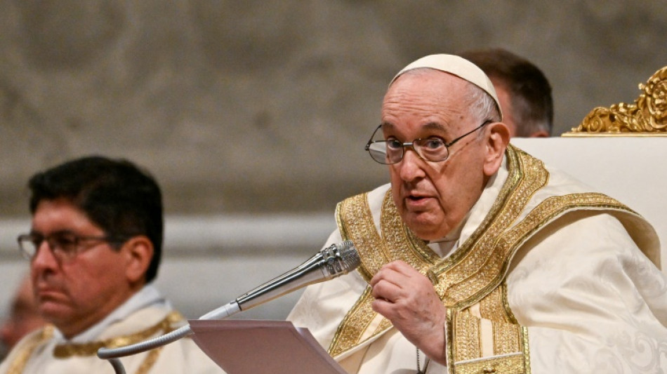 Pope, back from illness, expected for Easter Mass