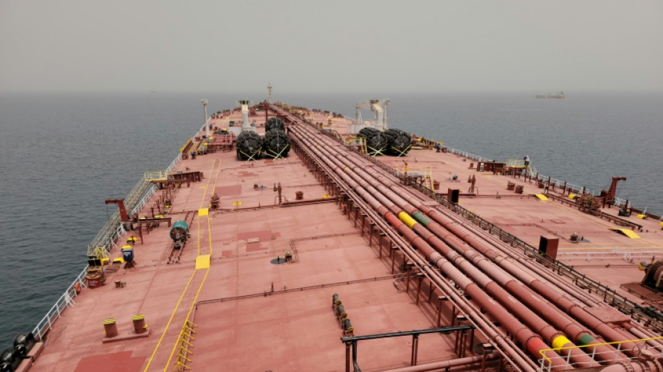 UN hands over ship for oil transfer from rusting Yemen tanker