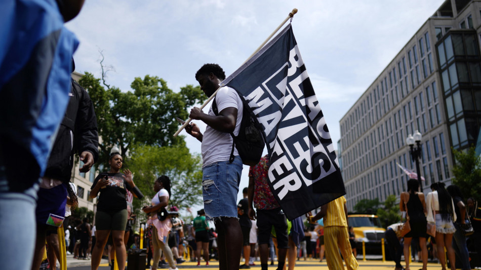 Black Lives Matter chiede primarie virtuali dem