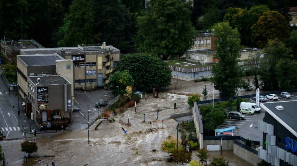 Pluies "exceptionnelles" sur le Centre-Est en alerte rouge