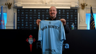 Rafa Benítez é apresentado oficialmente como técnico do Celta