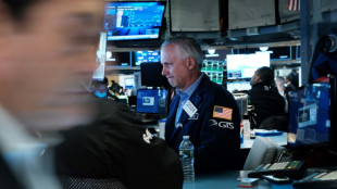 La Bourse de New York ouvre en baisse, digère sa récente vague de hausses