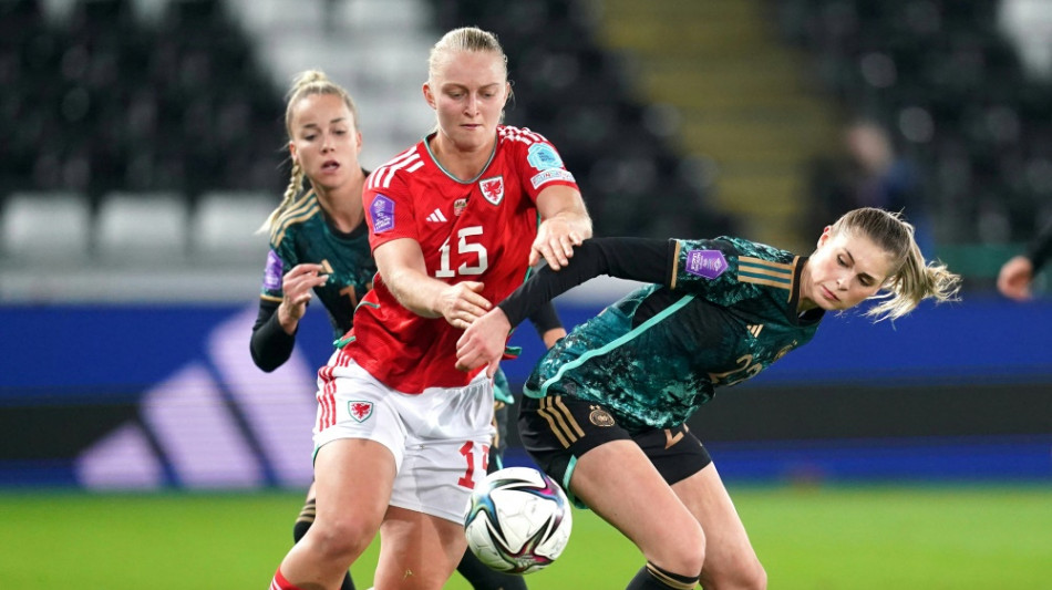 Olympia-Traum der DFB-Frauen lebt trotz Patzer in Wales