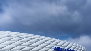 Allianz Arena leuchtet zum Beckenbauer-Gedenken