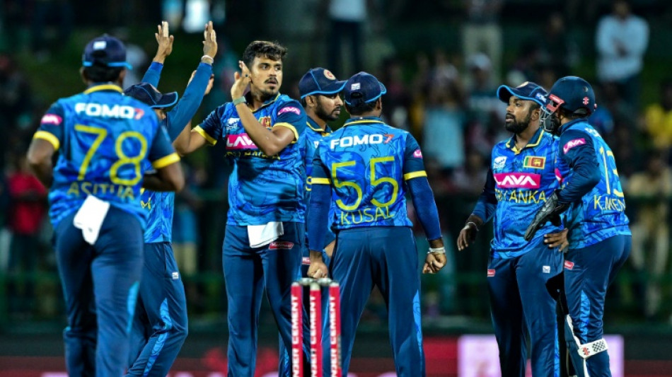 Sri Lanka limit India to 137-9 in third T20