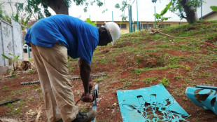 "C'est resté comme ça depuis Chido": à Mayotte, le long chantier de la reconstruction