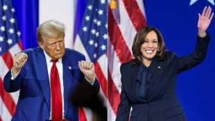 Harris aventaja a nivel nacional a Trump en una encuesta