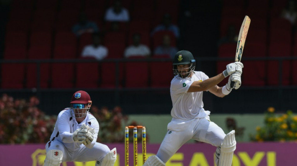 Markram, Verreynne put South Africa in charge of 2nd Test