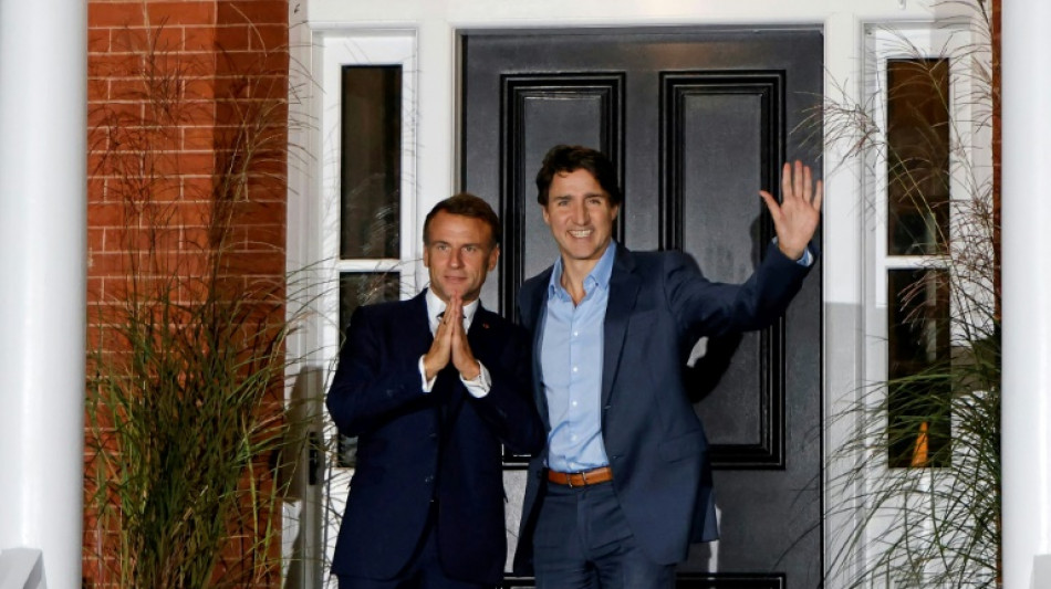 Macron retrouve Trudeau au Canada où l'ambiance est aussi électrique