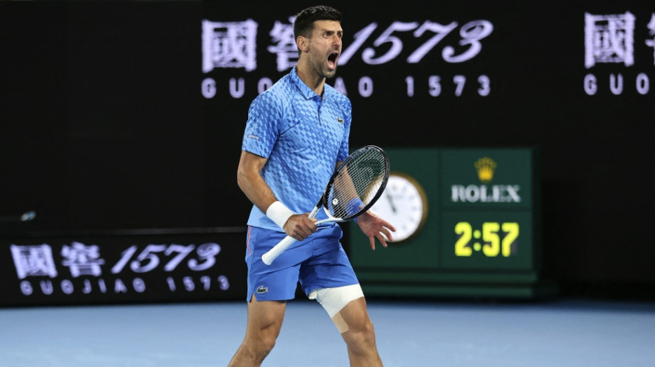 Djokovic in Melbourne in Runde drei