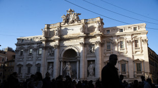 Giubileo: riapre Fontana Trevi, si visita 400 per volta