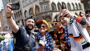 Euro 2024 at halftime: good vibes, late trains