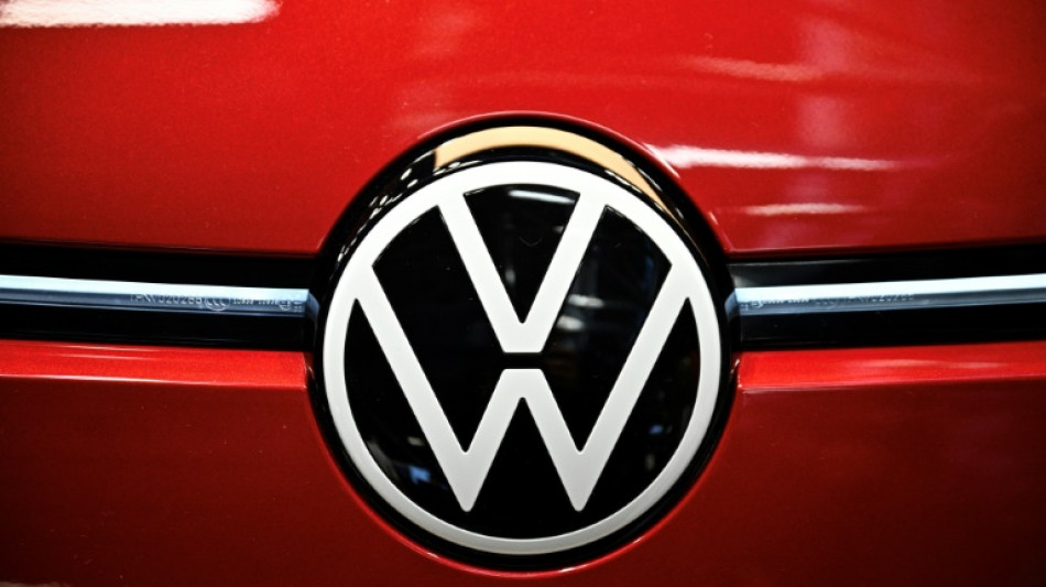 Sindicatos convocan huelga en fábricas Volkswagen de Alemania