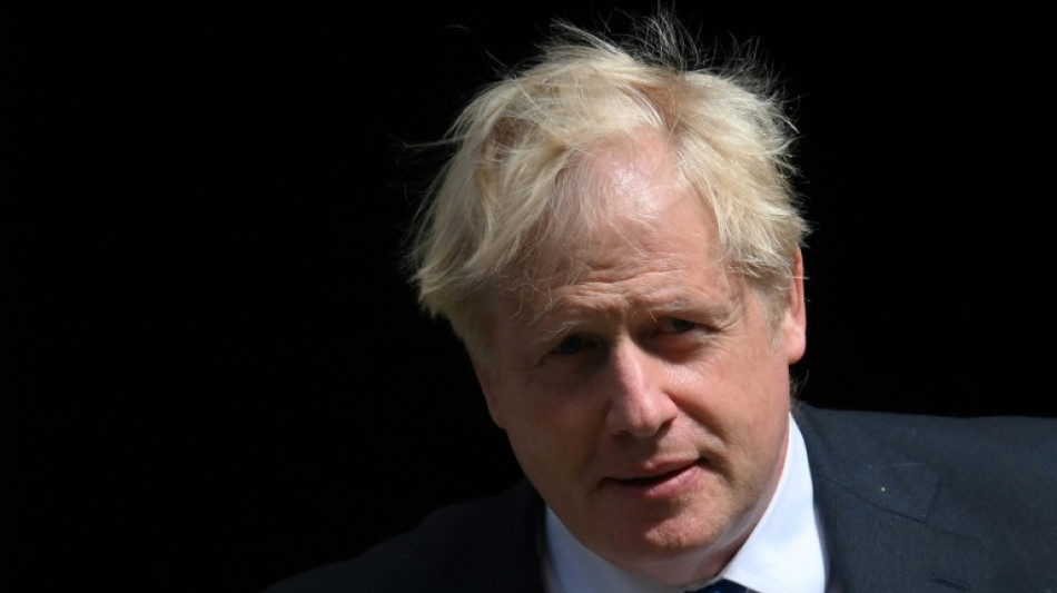 Presionado para que dimita, Boris Johnson quiere "seguir adelante"