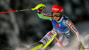 Slalom in Flachau: Dürr schon weit zurück