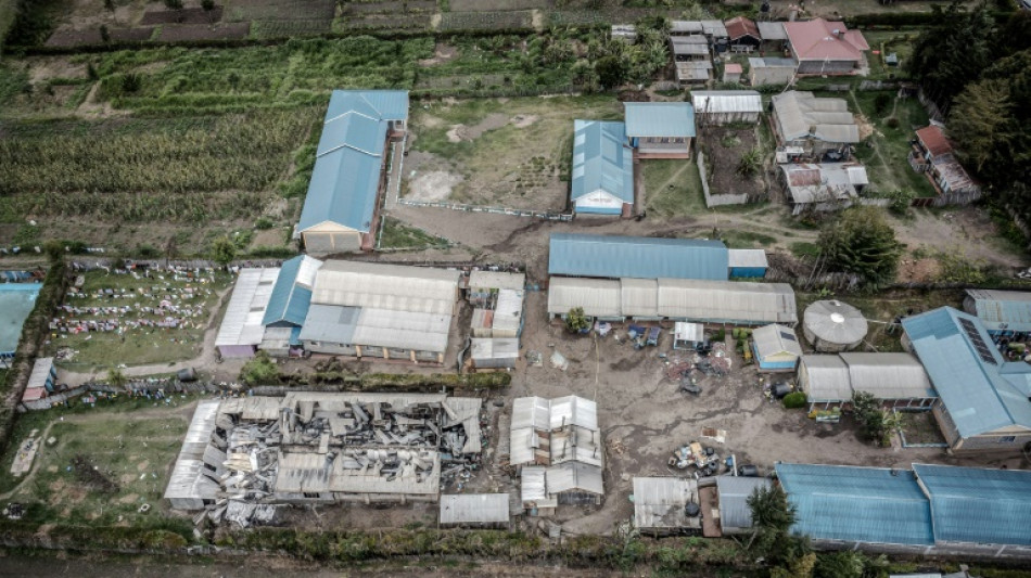 Al menos 17 niños muertos y 70 desaparecidos tras incendio de una escuela en Kenia