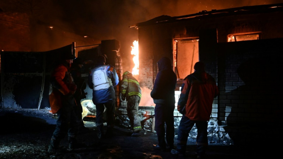 Ataque russo deixa sete mortos e um 'rio de fogo' no nordeste da Ucrânia