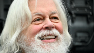 A Paris, Paul Watson promet de "mettre un terme à la chasse baleinière, d'une manière ou d'une autre"