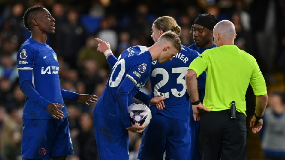 'Shame' of penalty pantomine overshadows big Chelsea win for Pochettino