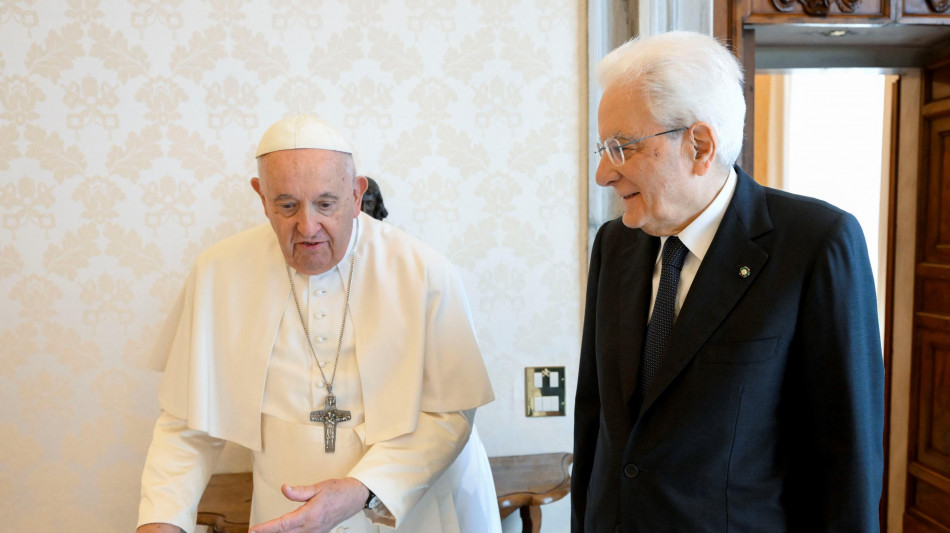 Mattarella al Papa, tutelare sempre la dignità umana