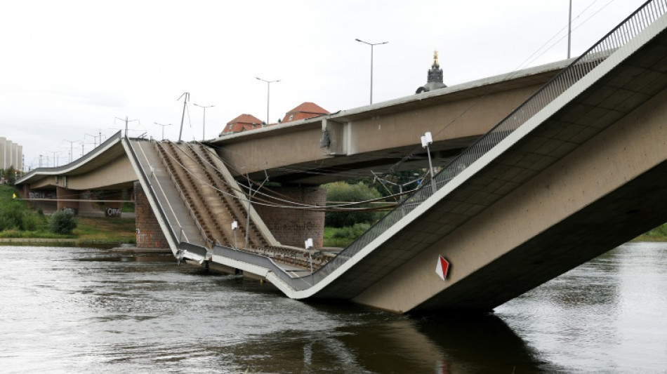 Ponte desaba na cidade alemã de Dresden e não deixa feridos