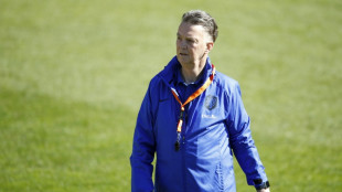 Van Gaal recibe mensajes de apoyo después del anuncio de su cáncer