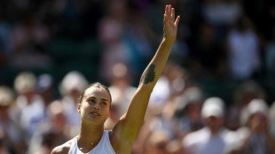 Sabalenka perde set para Gracheva, mas avança à terceira rodada de Wimbledon