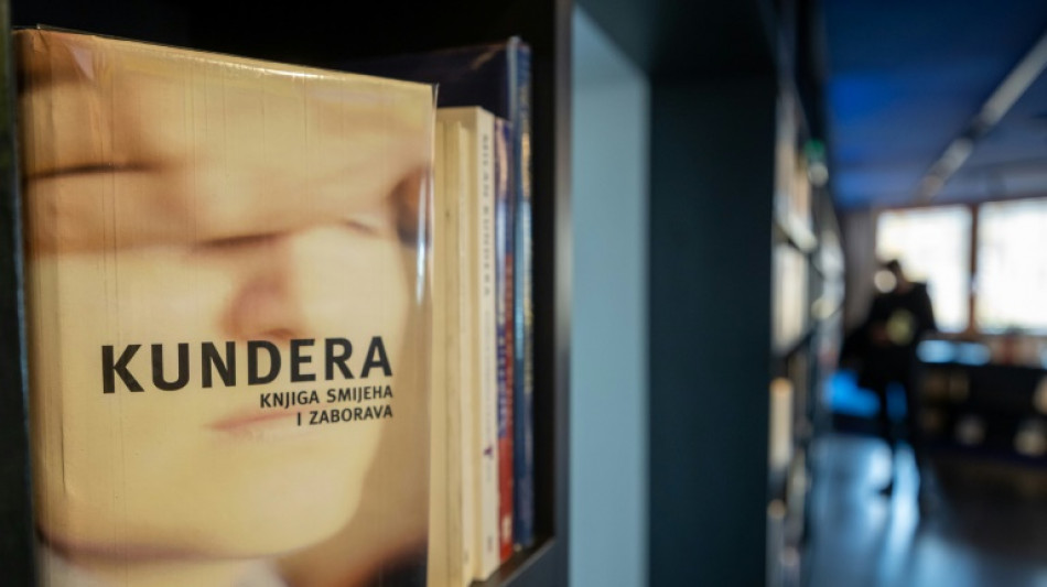 Libros de Kundera encuentran un nuevo hogar en su ciudad natal checa