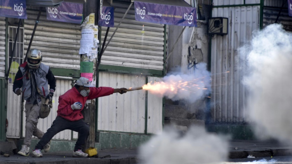 Clashes erupt in Bolivia capital between police and coca farmers