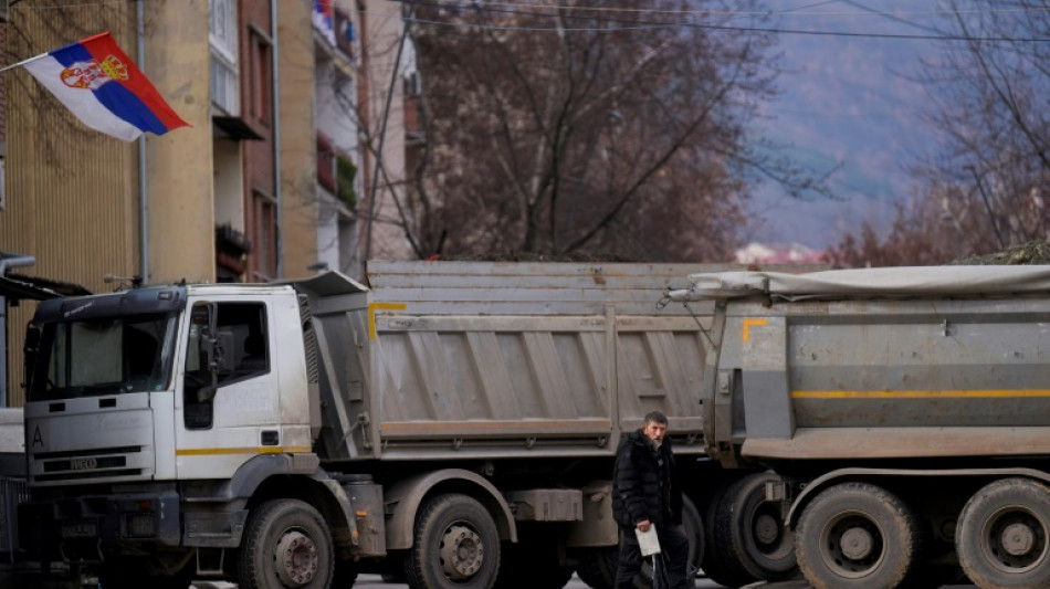 Los serbios de Kosovo desmantelarán las barricadas tras las advertencias de EEUU y la UE