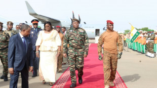 Junta leaders' meeting overshadows West African summit