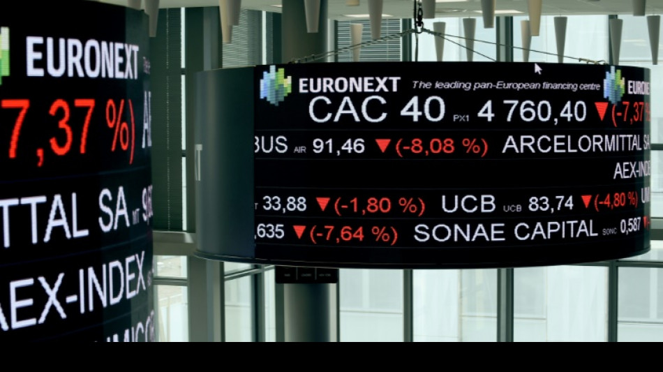 La Bourse de Paris recule de 0,77% et repasse sous les 7.000 points