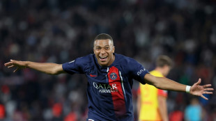 Mbappé faz 2, e PSG vence primeira no Campeonato Francês