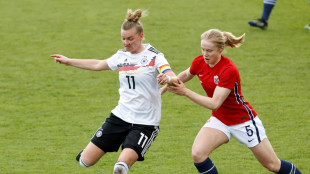 Kapitänin Popp nach einem Jahr zurück bei den DFB-Frauen