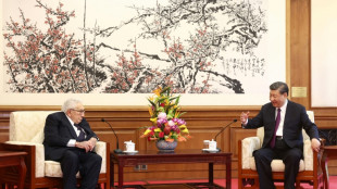 Presidente da China recebe Kissinger e chama ex-secretário de Estado americano de 'velho amigo'