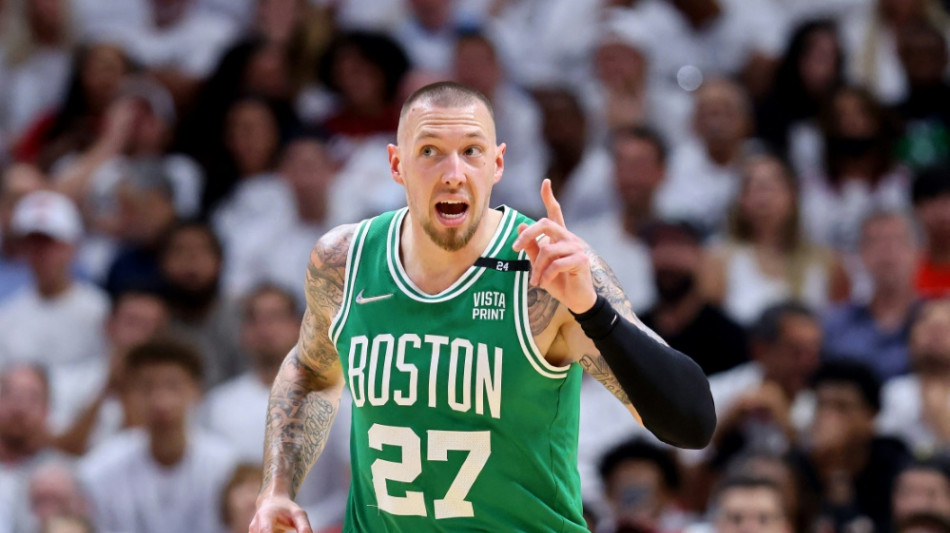 Nach Knieproblemen: NBA-Star Theis im finalen EM-Kader